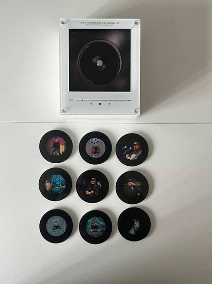 Luke Combs – Magnetic Music Player